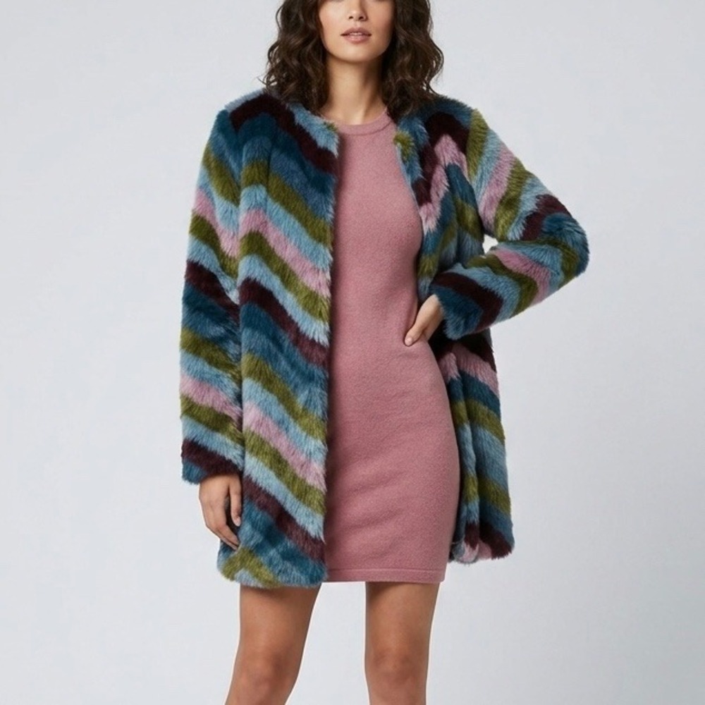 Anthropologie Hutch Multi Color Chevron Faux Fur Coat Collarless Jacket Size XS